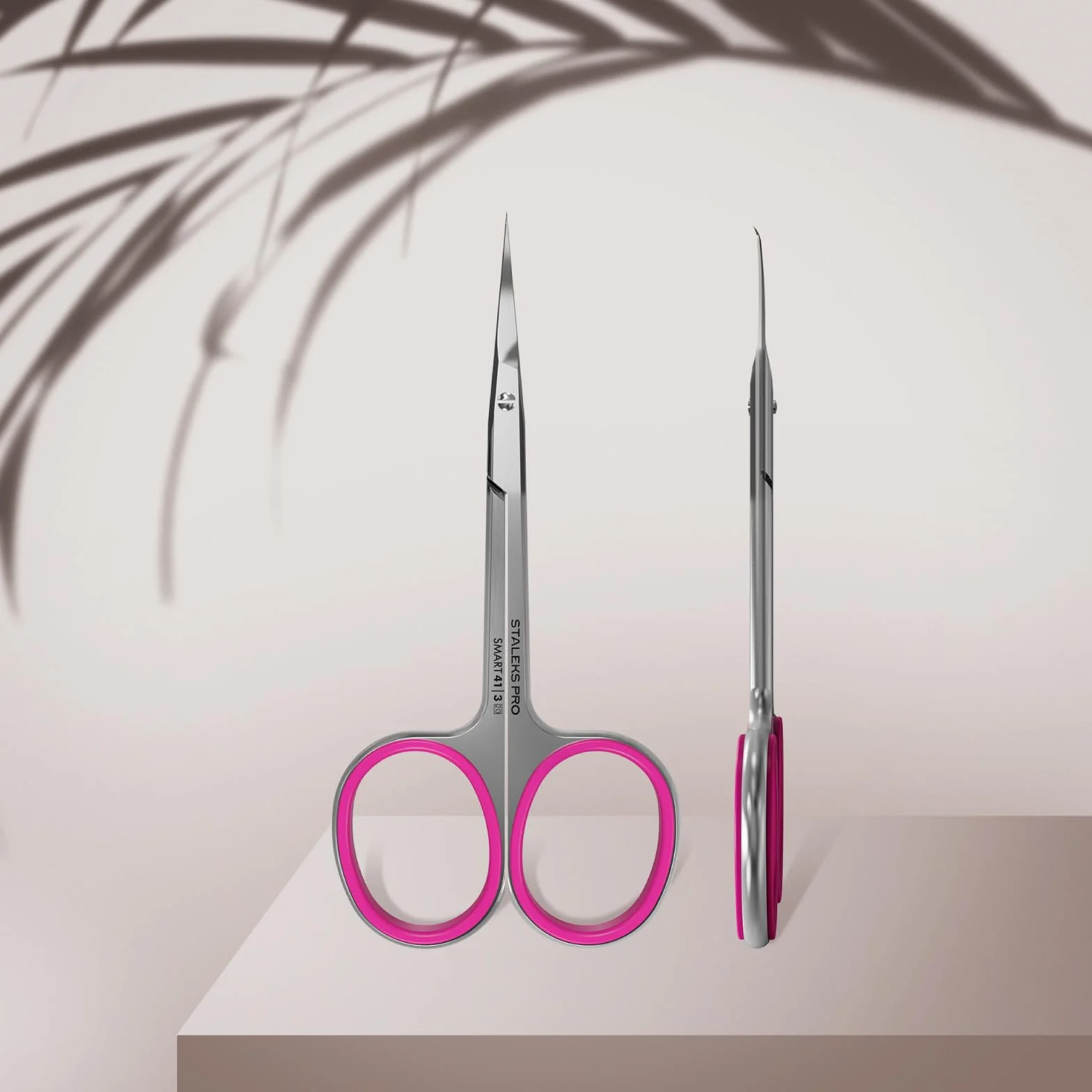 Staleks Pro - Ciseaux professionnels pour la peau des cuticules, lames avec crochet et poignées en silicone rose, affûtage manuel, Smart SS-41/3