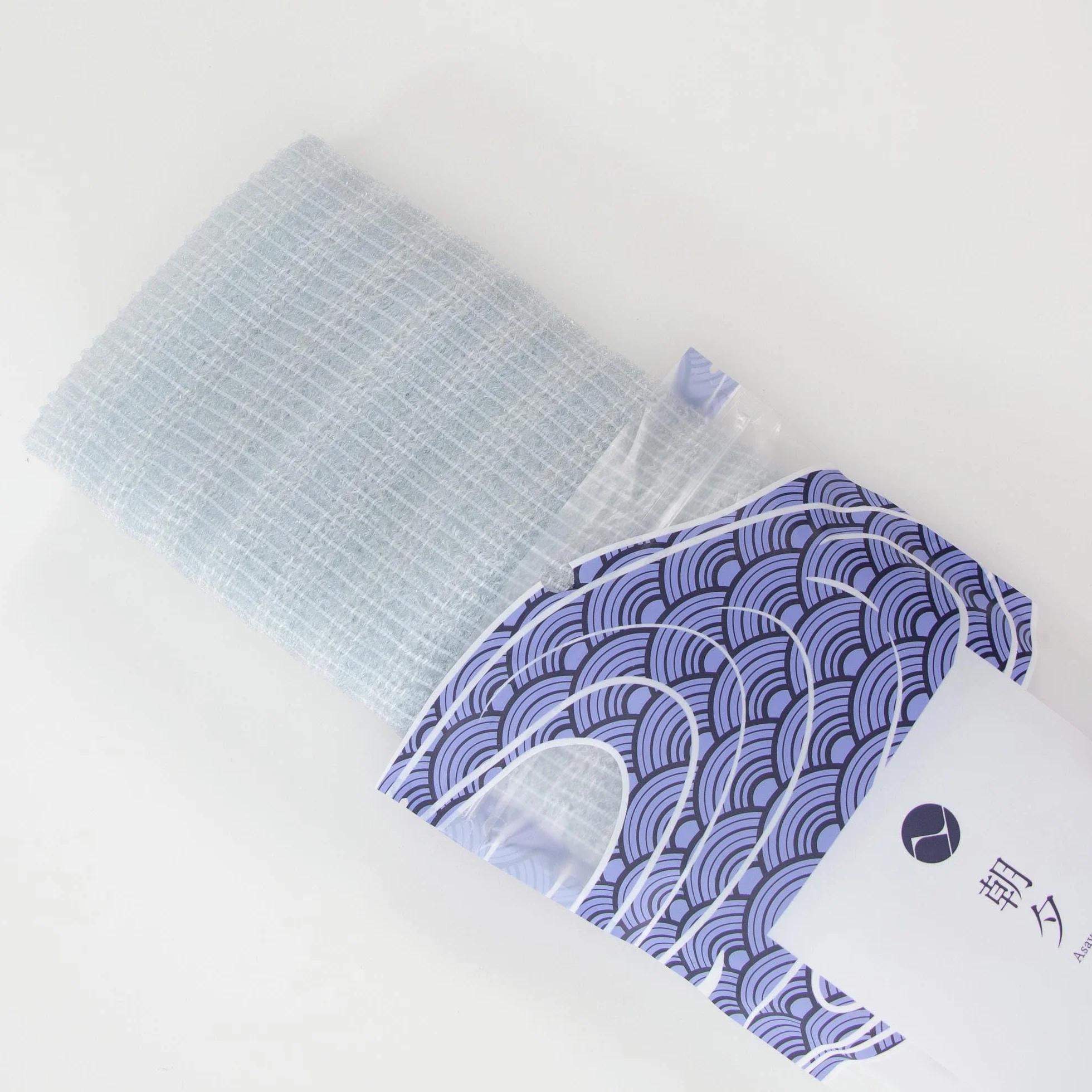 Asayu Japan Serviette Exfoliante pour Tous Types de Peau, Gant de Douche Doux et Résistant, Micro-Mousse, Exfoliation Profonde, Séchage Rapide, Fabriqué au Japon