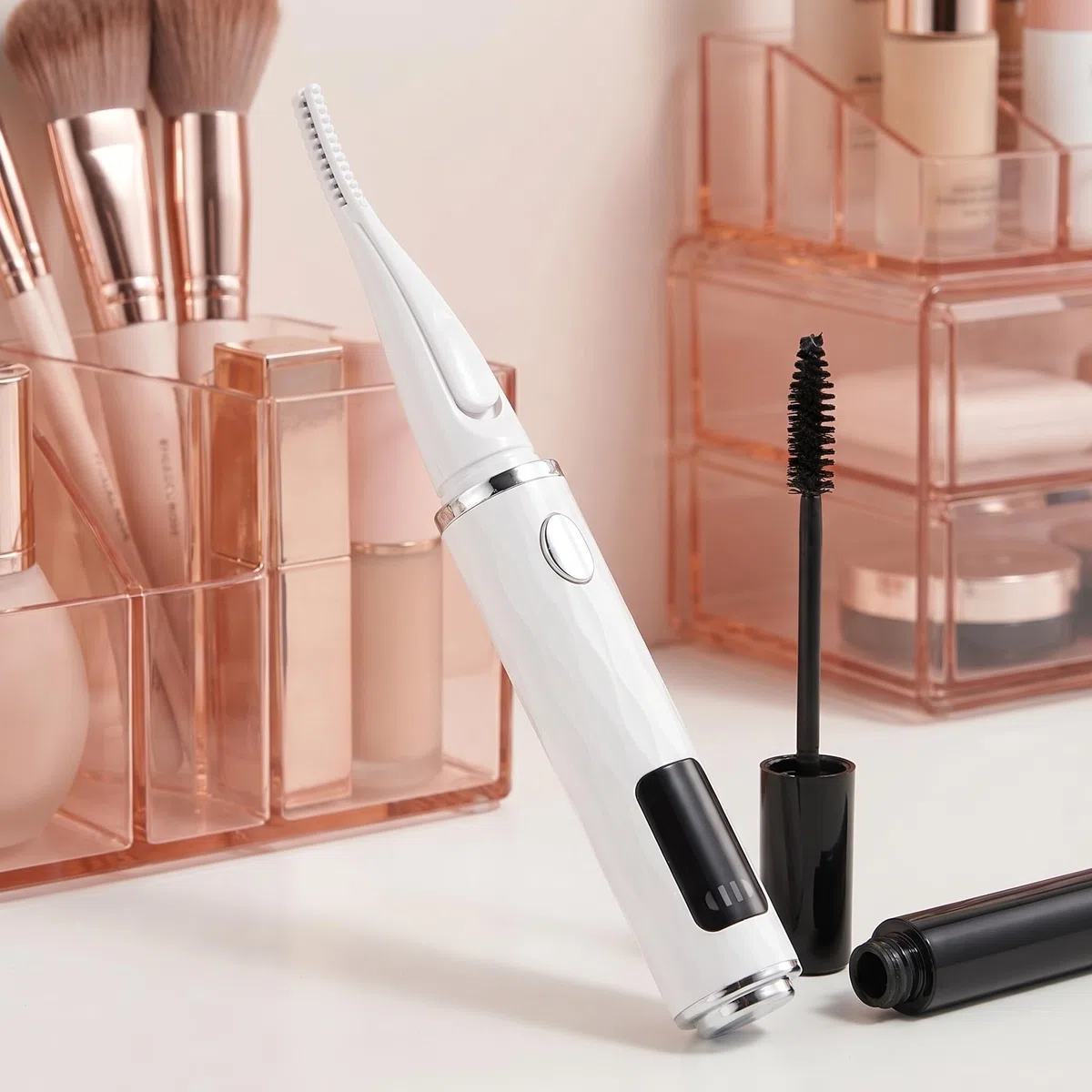 Recourbe Cils Chauffant Rechargeable, Recourbe Cils Électrique Rapide en 10s avec Écran LED, Electric Eyelash Curler, 3 Modes de Température Réglables, Arrêt Automatique