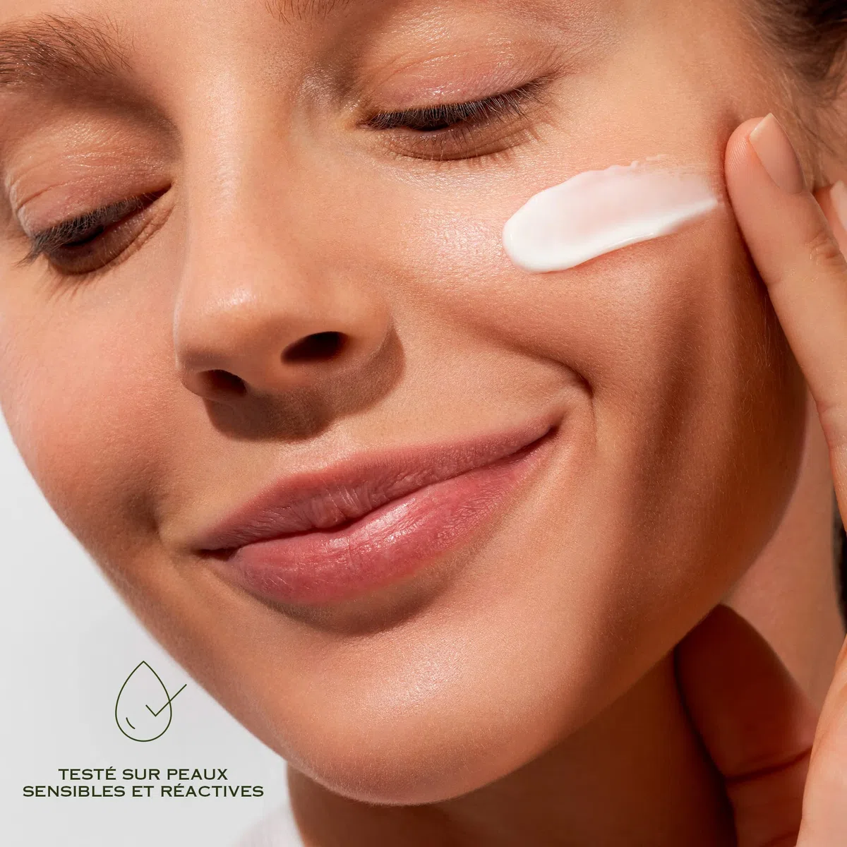 Sanoflore – Mousse Nettoyante Démaquillante Visage & Yeux Bio Aciana Botanica 150ml + Crème Hydratante Visage Légère Bio Aciana Botanica 50ml