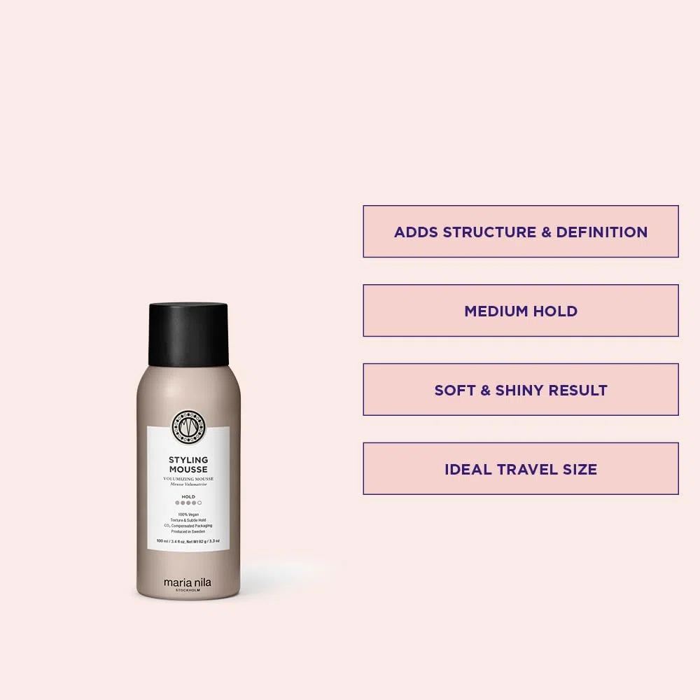 Maria Nila Mousse Coiffante, Tenue 4/5, Donne du Volume & Réduit l’Électricité Statique, Les Antioxydants Préservent la Couleur des Cheveux, 100% Végan & Sans Sulfate/Parabène